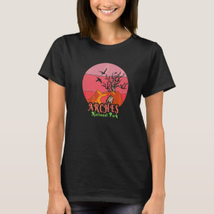 Arches National Park Utah Tourism Trip Travel Love T-Shirt