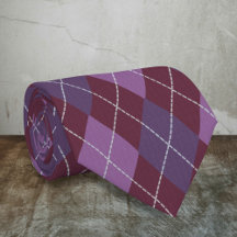 Argyle Plum and Burgundy Pattern - Elegant Dark