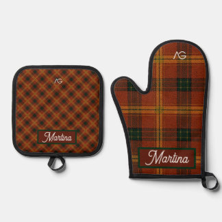 Aria Grace Autumn Hearth Cosy Plaid Pattern Name Oven Mitt & Pot Holder Set