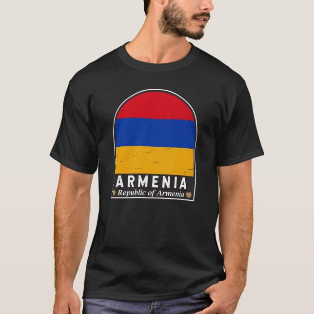 Armenia Flag Emblem Distressed Vintage  T-Shirt (Front)