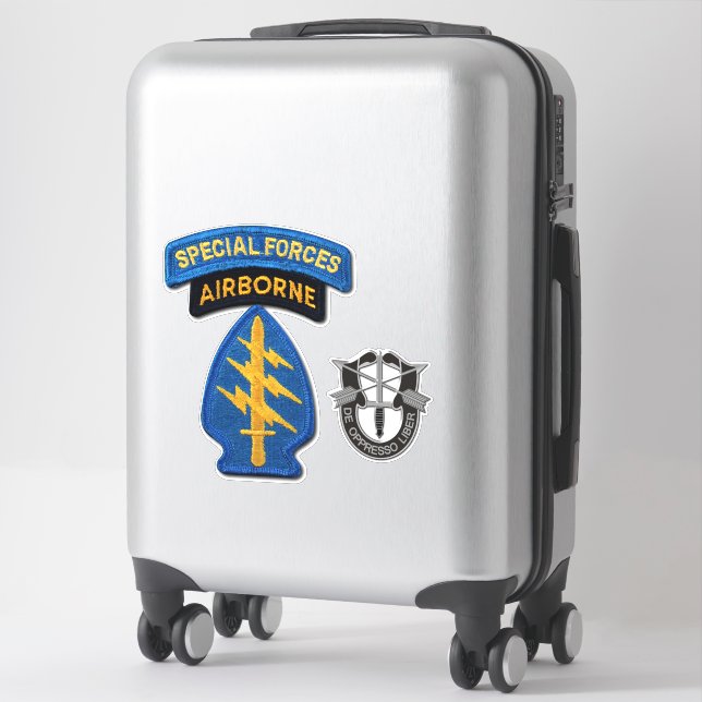 Army Special Forces SFGA SFG Green Berets Contour  (Suitcase)