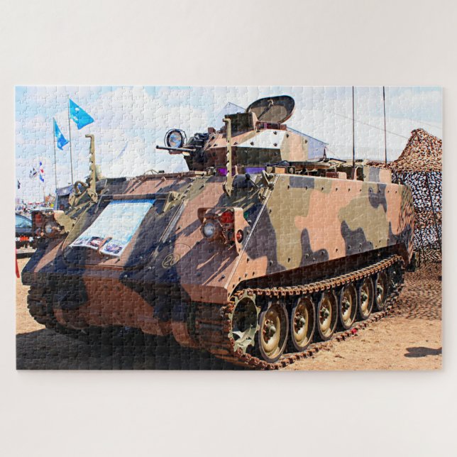 Army tank vehicle jigsaw puzzle (Horizontal)