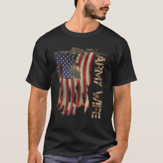 Army Wife Military Veteran Retro US Flag Camouflag T-Shirt