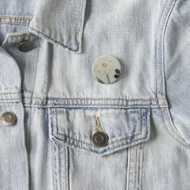 ART AND DESIGN BUTTON BADGE (In Situ)
