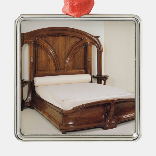 Art Nouveau bed, 1900 Metal Tree Decoration (Front)