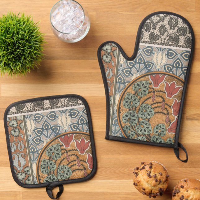Art nouveau Cyclamen floral Eugene Grasset elegant Oven Mitt & Pot Holder Set (Creator Uploaded)
