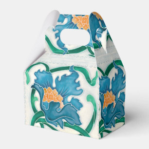 Art Nouveau Floral Majolica Faux Relief Favour Box