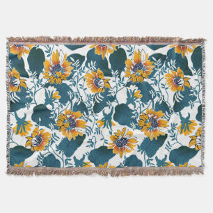 Art Nouveau, floral pattern. Throw Blanket