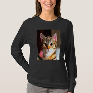 Artistic Baby Faced Yellow Eyed Brown Tabby Cat Po T-Shirt
