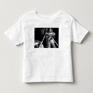 Artist's concept of future space exploration toddler T-Shirt