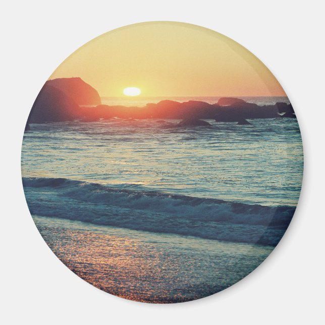 As the Sun sets...... Magnet (Front)