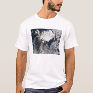 Ash plume from Eyjafjallajokull Volcano, Icelan T-Shirt