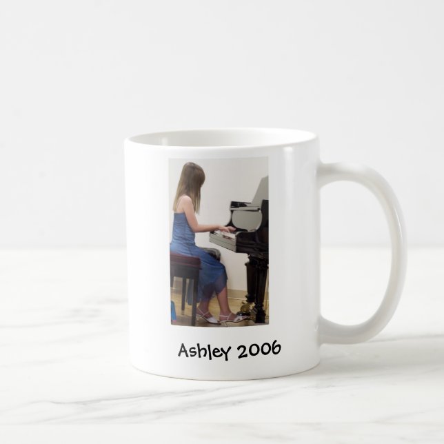 Ashley 2006 coffee mug (Right)
