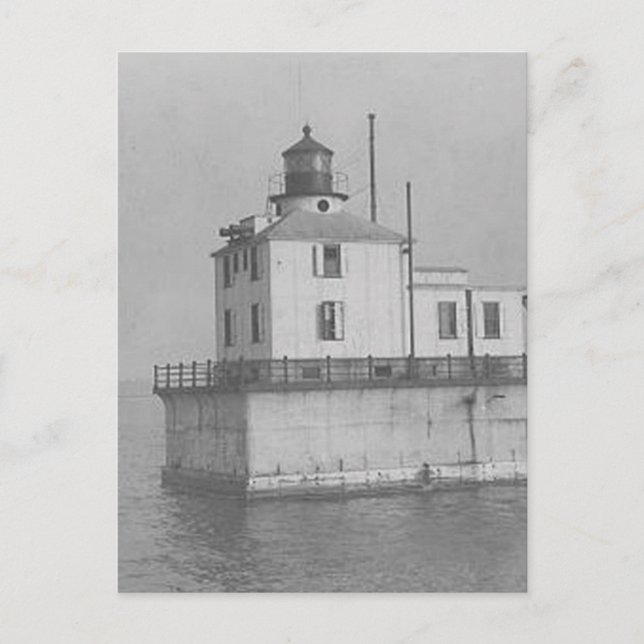 Ashtabula Harbour Lighthouse Postcard (Front)