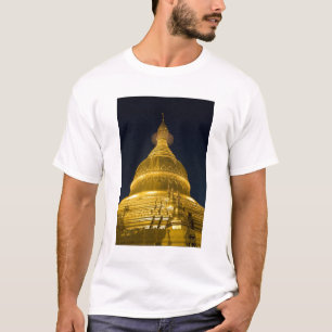 Asia, Mayanmar, Yangon, Buddhist temple in T-Shirt