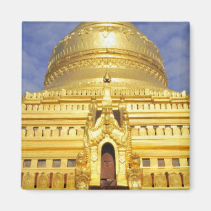 Asia, Myanmar (Burma), Bagan (Pagan). The Shwe Magnet