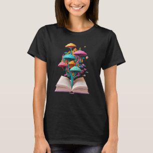 Ask me what I'm reading book worm design T-Shirt