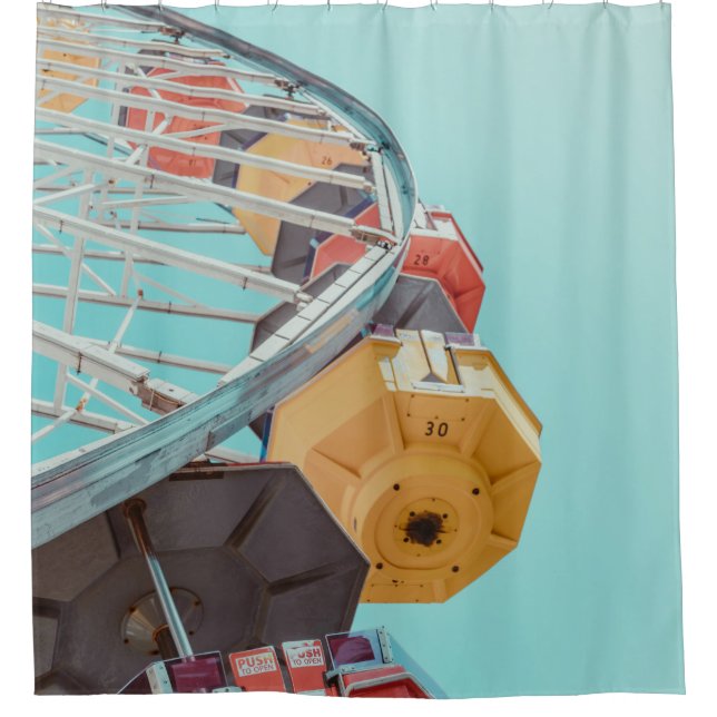 ASSORTED-COLOR FERRISWHEEL SHOWER CURTAIN (Front)