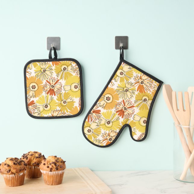 Aster Bloom Oven Mitt & Pot Holder Set (Insitu(Hanging))