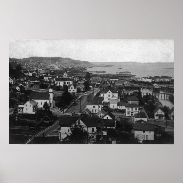 Astoria, Oregon Town View Looking West Poster (Front)