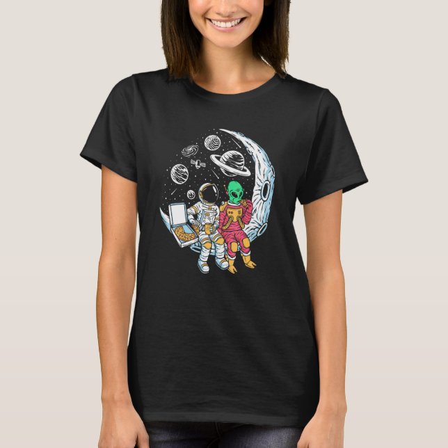 Astronaut And Alien Eating Pizza On The Moon In Sp T-Shirt (Front)