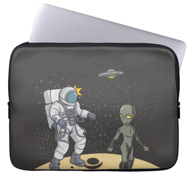 Astronaut and alien    laptop sleeve (Front)
