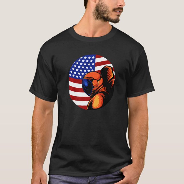 Astronaut Cosmonaut USA US American Flag Space Roc T-Shirt (Front)