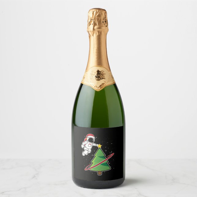 Astronaut Decorates A Christmas Tree In Space Sparkling Wine Label (Front)