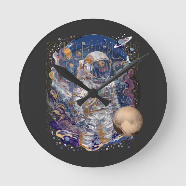 Astronaut design round clock (Front)