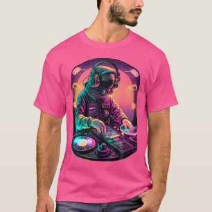 Astronaut Dj Djing In Space Edm Cool Graphic T-Shirt