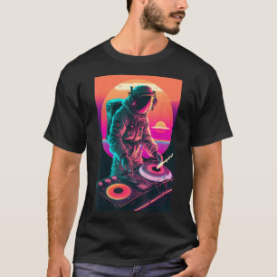Astronaut DJ, DJing in Space, EDM cool Vaporwave G T-Shirt