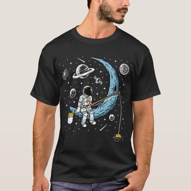 Astronaut Fishing Bitcoin Cryptocurrency - Funny C T-Shirt (Front)