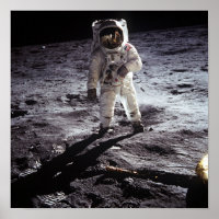 astronaut landing on the moon