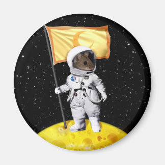 Astronaut Mouse on the Moon Magnet