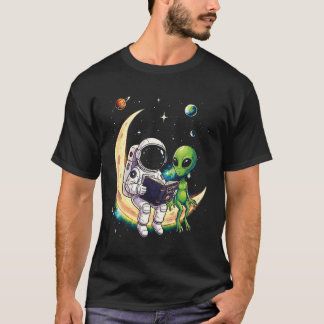 Astronaut Reading Book to Alien Moon Space Astrono T-Shirt