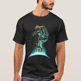 Astronaut Skateboarding In Space Cosmos Science Un T-Shirt
