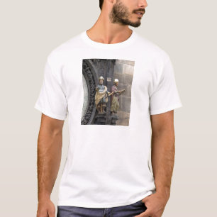 Astronomical Clock or Prague Orloj T-Shirt