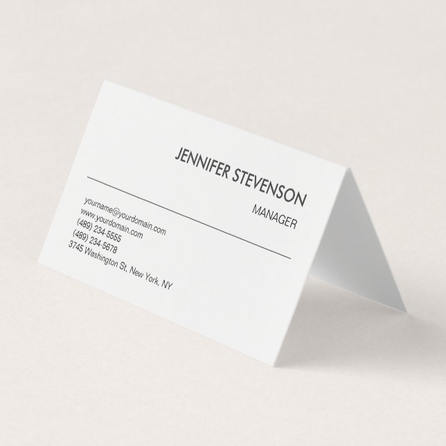 Attractive Black White Modern Minimalist Plain Business Card (Front)
