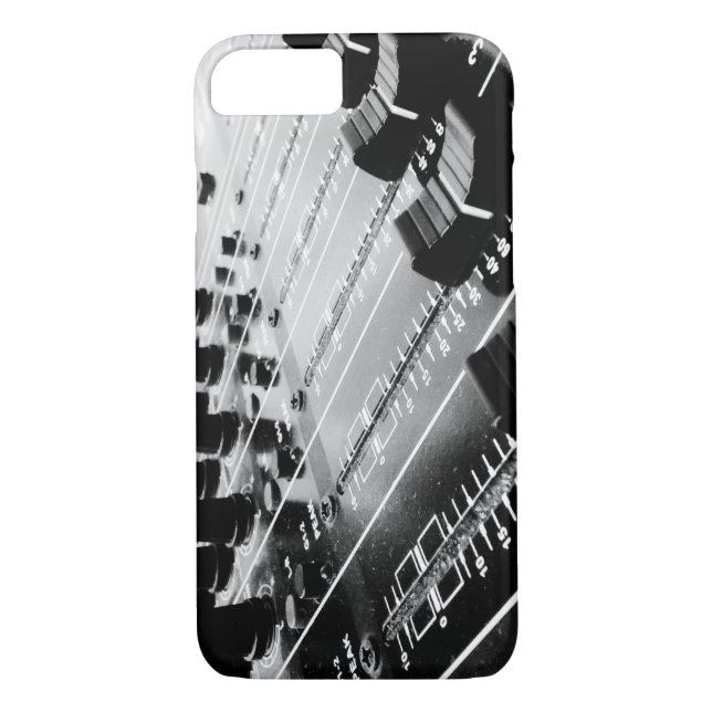 Audio mixer Case-Mate iPhone case (Back)