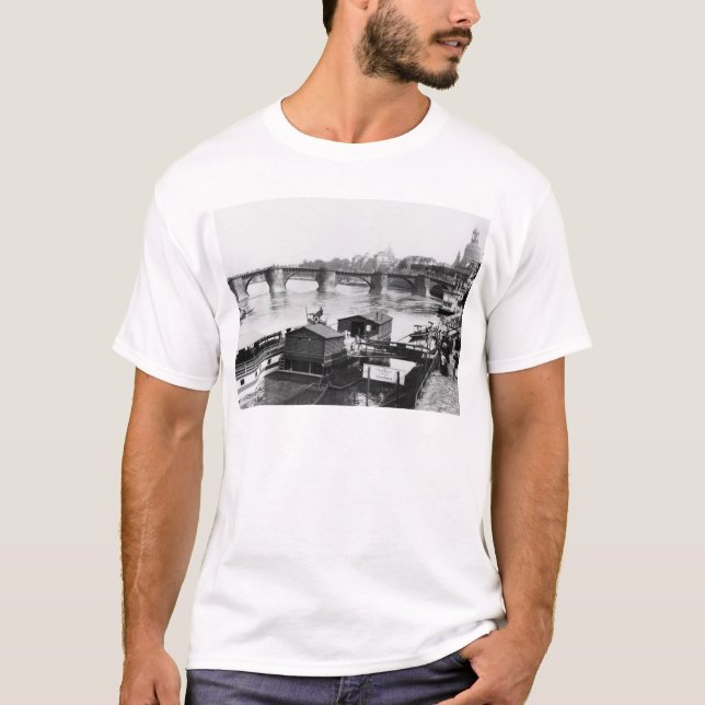 Augustus Bridge, Dresden, c.1910 T-Shirt (Front)