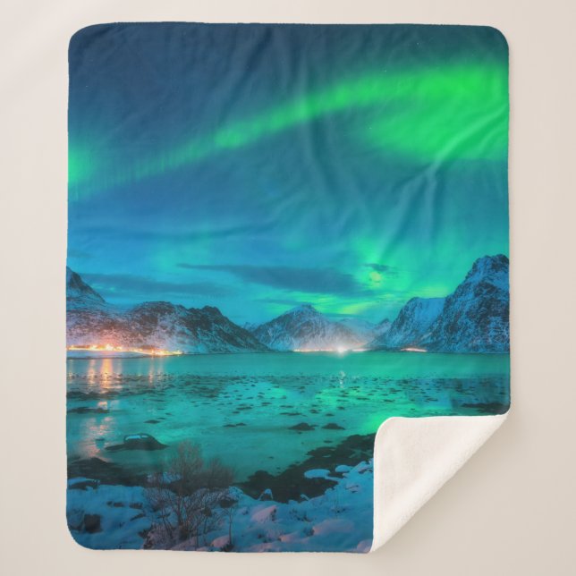 Aurora borealis over the sea coast, snowy mountain sherpa blanket (Front)