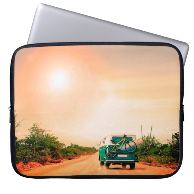 Australia, Coral Bay, May 16, 2018. Travelling cam Laptop Sleeve (Front)