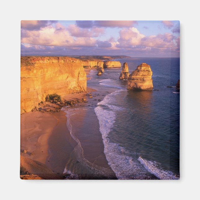 Australia, Victoria. 12 Apostles, Port Magnet (Front)