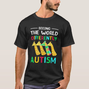 Autism Seeing The World Differently Awareness Gira T-Shirt