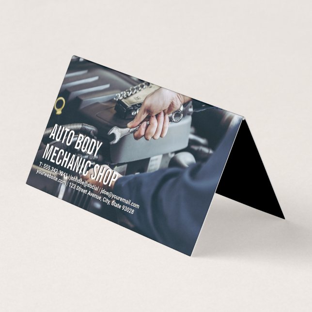 Auto Body Shop | Mechanic Working Business Card (Front)