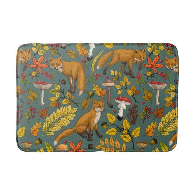Autumn foxes on pine green bath mat (Front)