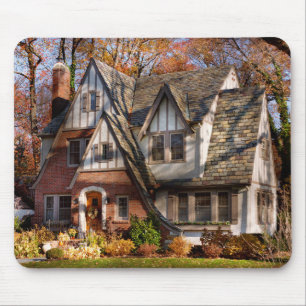 Autumn - Gnome home Mouse Mat