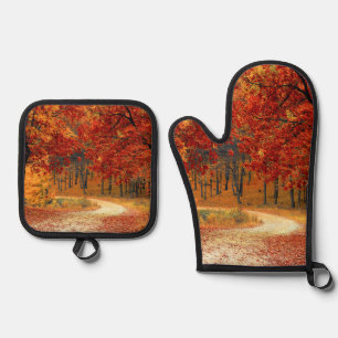autumn in the forest oven mitt & pot holder set