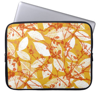 Autumn Leaves: Golden Vintage Repeat Laptop Sleeve