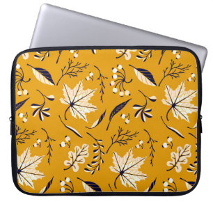 Autumn leaves in cartoon style seamless pattern laptop sleeve